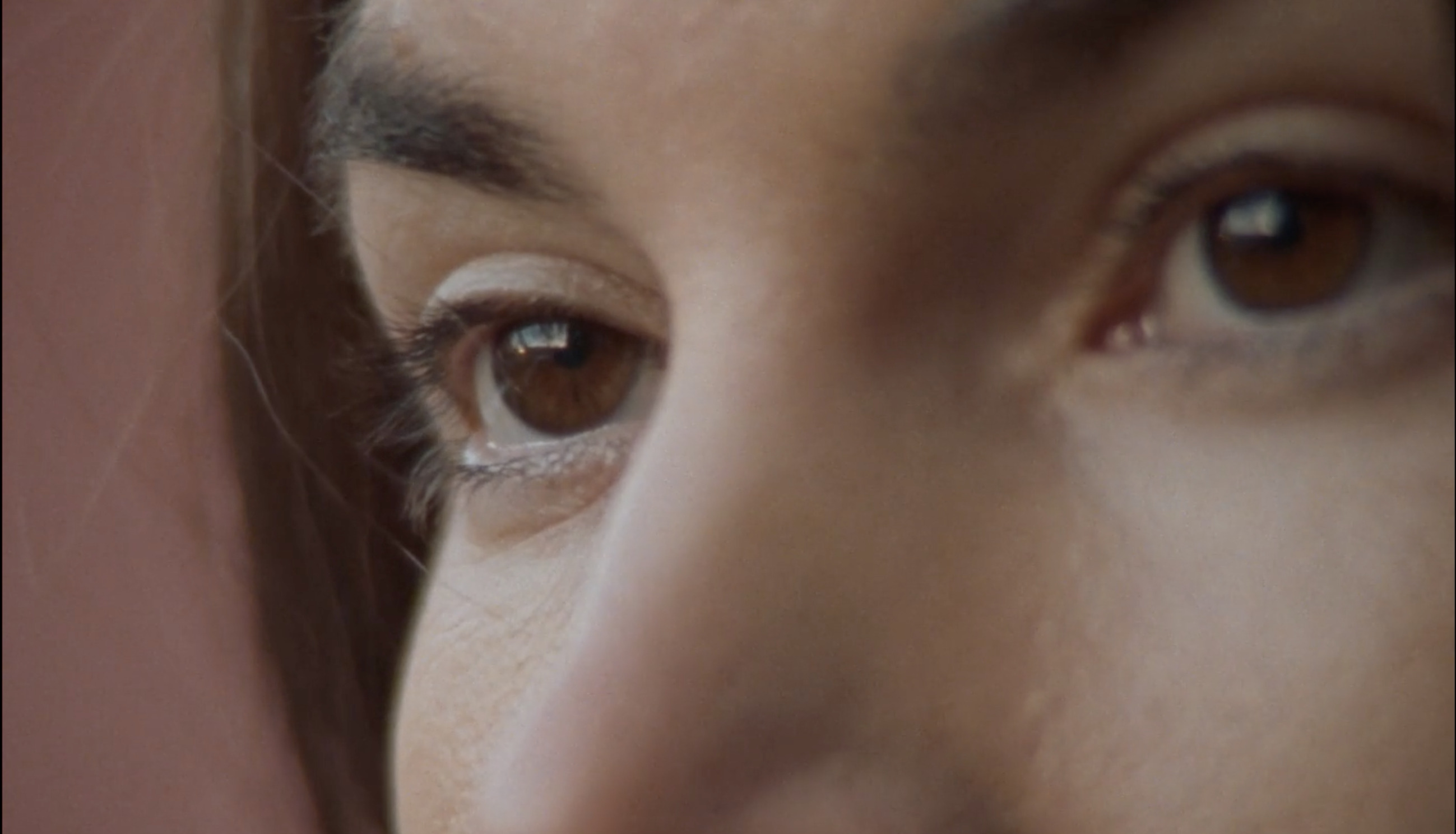 Amber Hooijmans showreel — video editor Amsterdam